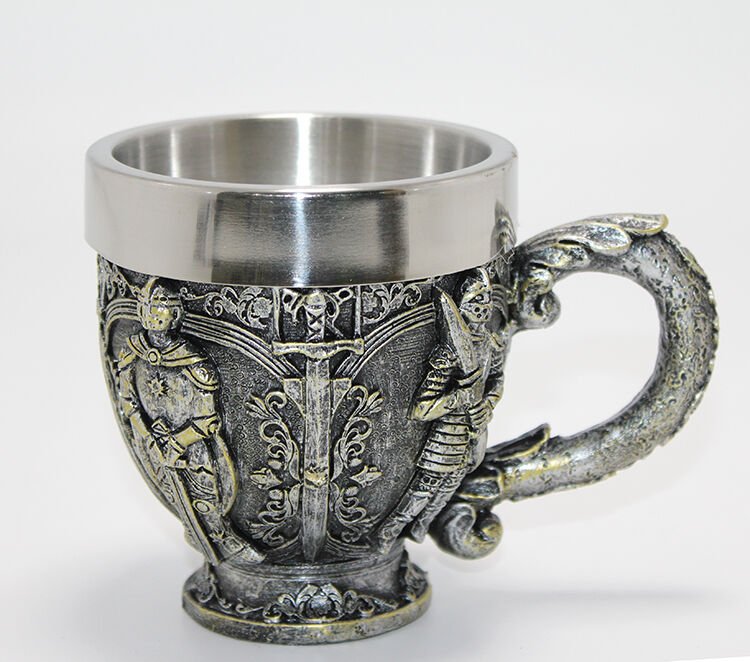 Şövalye Kabartmalı Paslanmaz Çelik Kupa Bardak