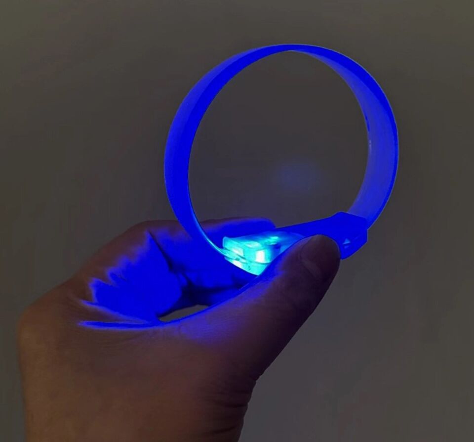 Mey İthalat® 3 Modlu Pilli LED Işıklı Esnek Parti Bilekliği Mavi