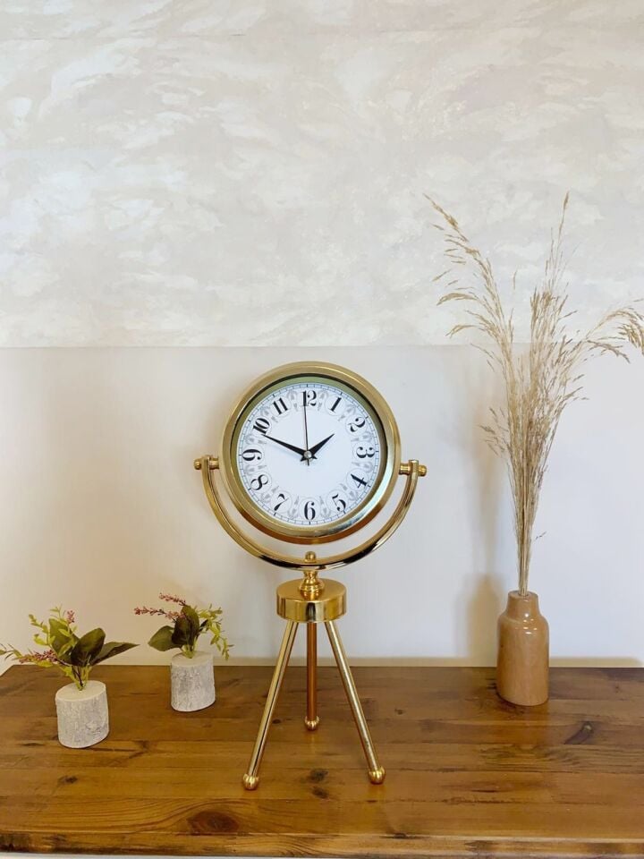 Gold Metal Mini Tripod Desenli Masa Saati 45×26 cm