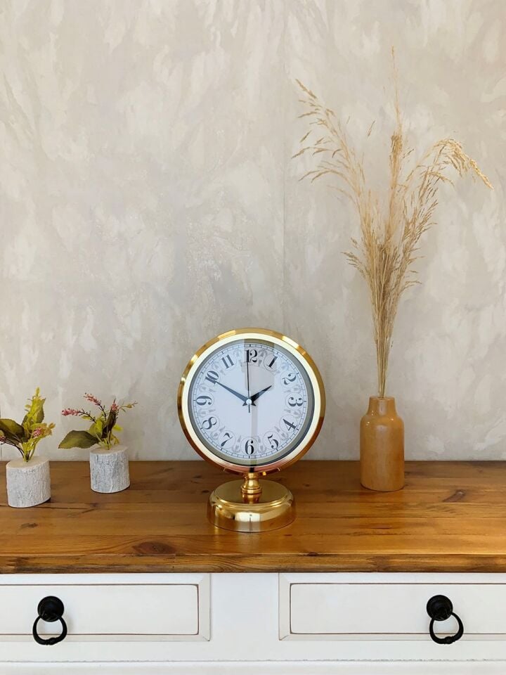 Gold Metal Desenli Masa Saati 25×20 cm
