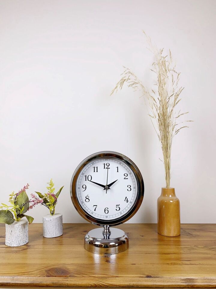 Krom Metal Dekoratif Masa Saati 25×20 cm