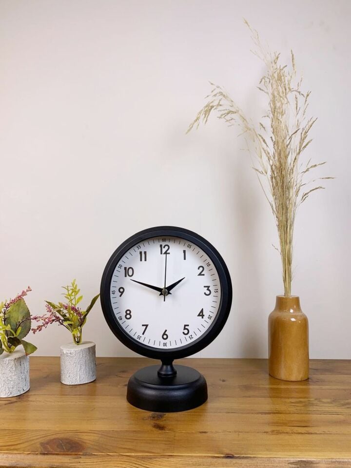 Siyah Metal Dekoratif Masa Saati 25×20 cm