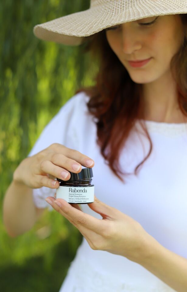 Special Protection Doğal Güneş Kremi 50+ Leke Karşıtı