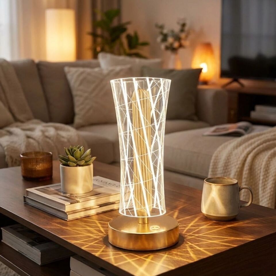 AD Silindirik Kristal Çizgi Model LED Masa Lambası – Gold Tabanlı, Dokunmatik, 3 Renk Işık Modlu, Şarjlı Modern Dekoratif Gece Lambası
