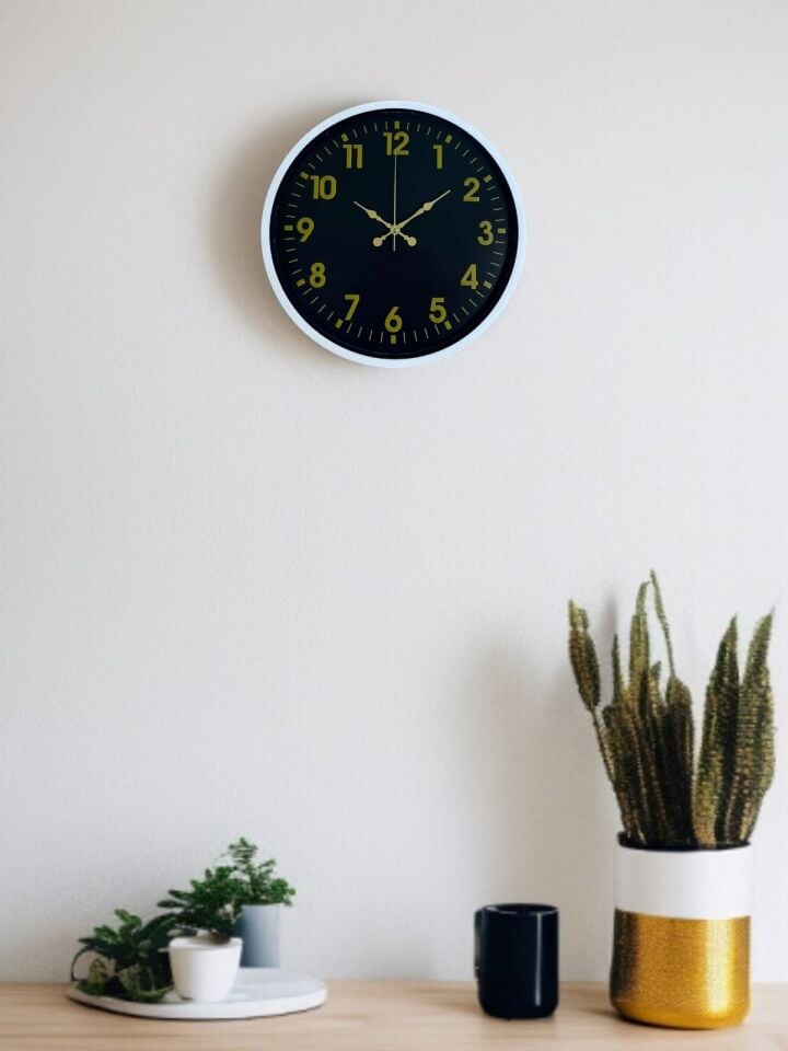 36 Cm Beyaz Klasik Duvar Saati