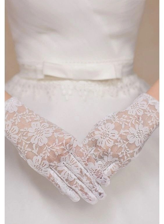 Mey İthalat® Beyaz Renk Kısa Dantelli Eldiven