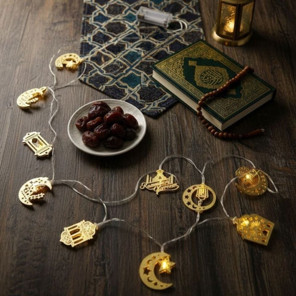 AD 10 Adet Sarkıtlı Karışık Ramazan Temalı LED Işık – Pilli 2 Metre Ramazan Süsü, İslami Dekorasyon, Ev ve Mekanlar İçin Dekoratif Ortam Aydınlat