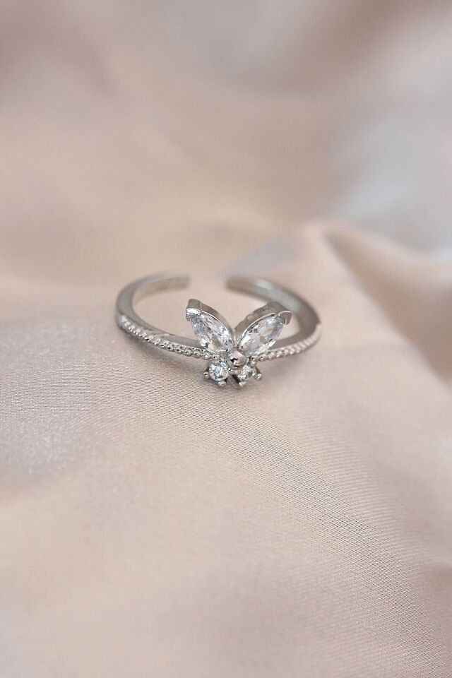 Mey İthalat® Ayarlamalı Gümüş Renk Metal Zirkon Taş ve Kristal Taşlı Kelebek Model Yüzük