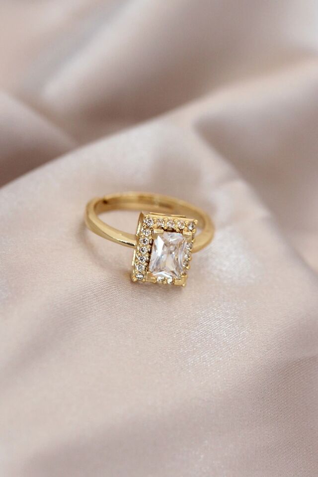 Mey İthalat® Ayarlamalı Gold Renk Metal Zirkon ve Kristal Taşlı Dikdörtgen Model Yüzük