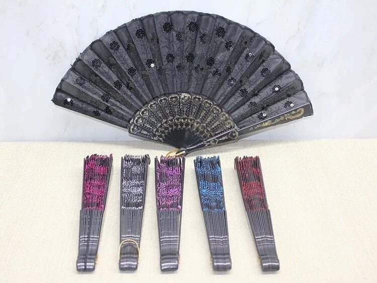 Plastik Pullu Yelpaze