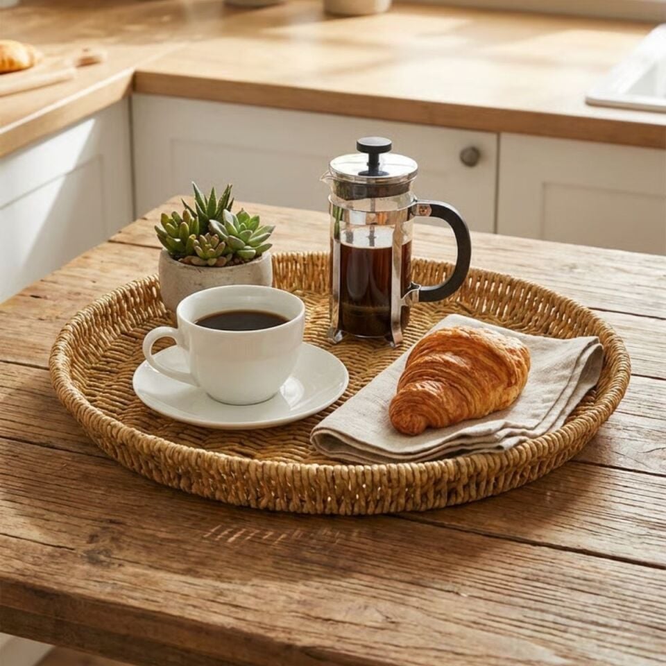 AD 35 cm Plastik Rattan Tepsi – Hasır Görünümlü Dekoratif Servis Tepsisi, Mutfak, Kahvaltı, Sunum ve Masaüstü Çok Amaçlı Organizer