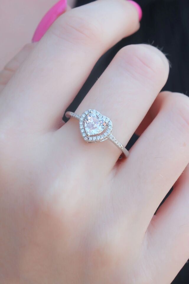 Mey İthalat® Gümüş Renk Zirkon Taşlı Kalp Model Charm Pirinç Kadın Yüzük