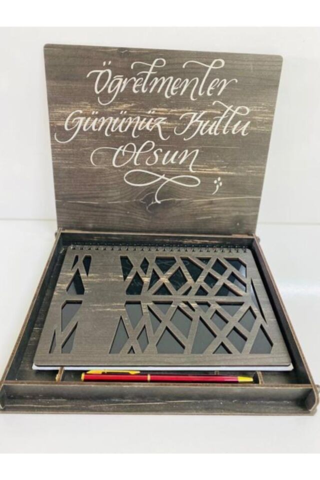 Öğretmenler Gününe Özel Tasarımlı Ahşap Defter Ve Kalem Kutusu Seti