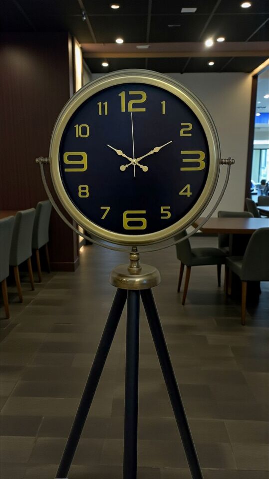 Black Noble Eskitme Tripod Ayaklı Saat