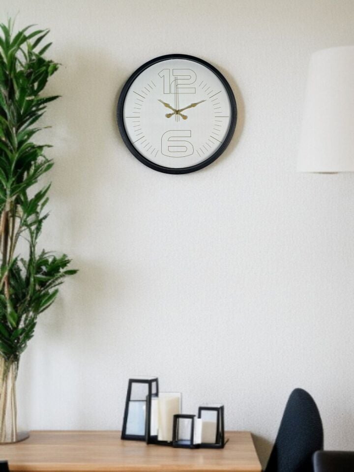 36 Cm Siyah Sade Zarif Duvar Saati