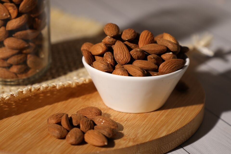 BFS BADEM ÇİĞ 250 GR