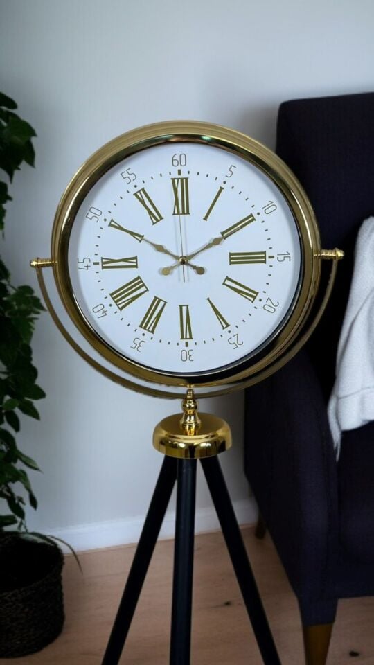 Pure Gold Tripod Ayaklı Saat