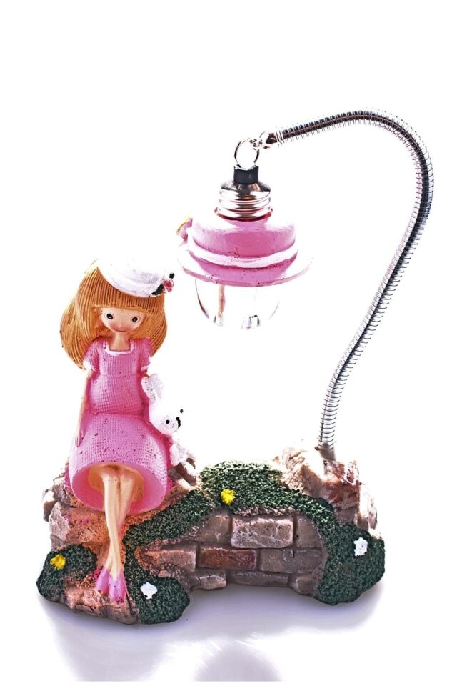 AD Kaya Üzerine Oturan Kız Biblo C