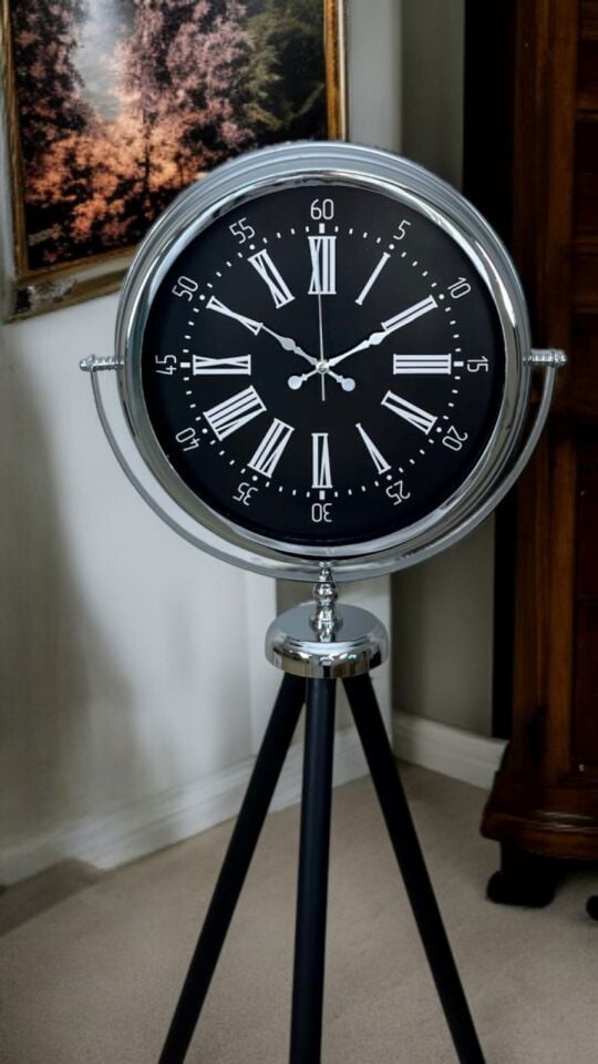 Majestic Krom Tripod Ayaklı Saat