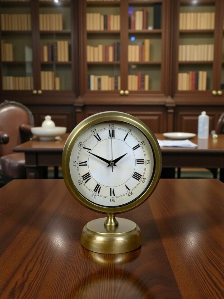 Aurum Retro 25x20 Eskitme Metal Masa Saati