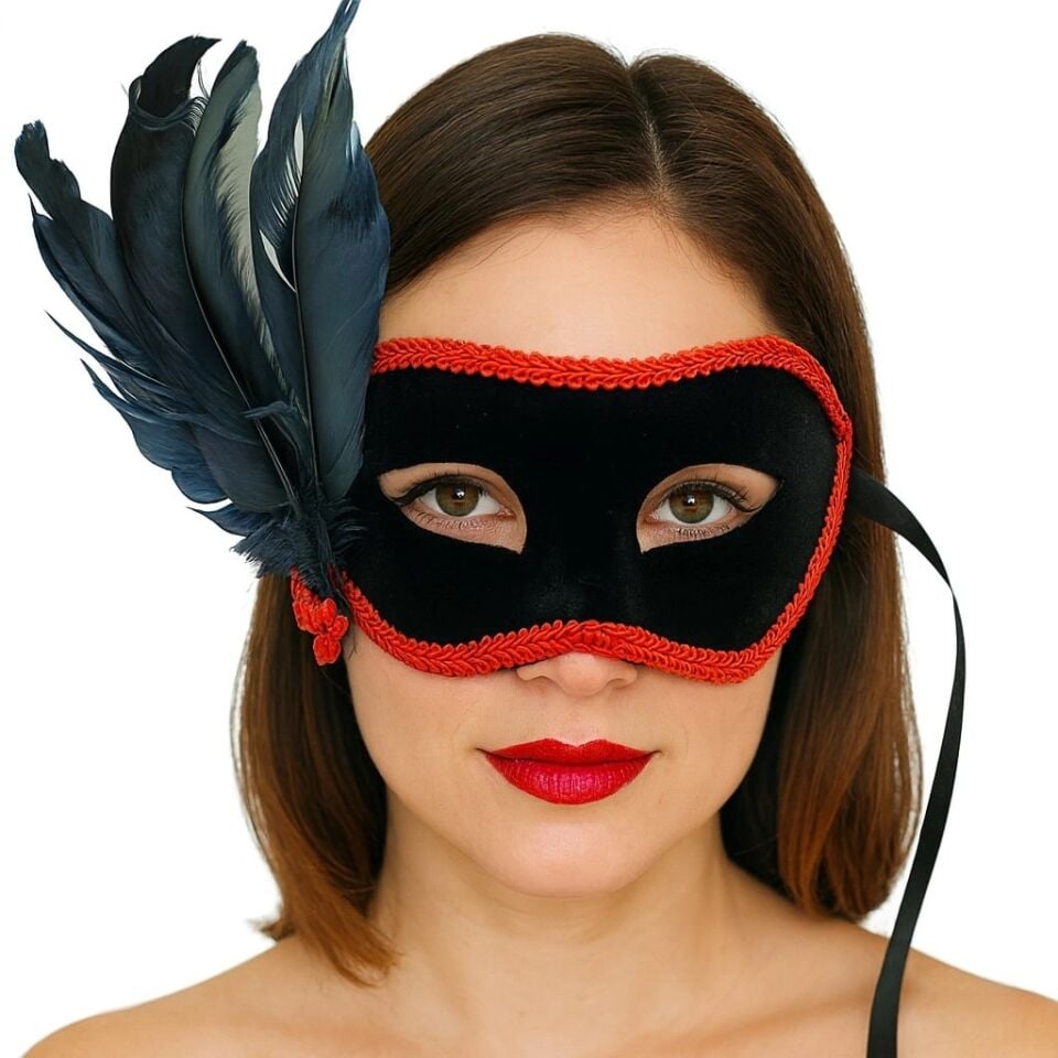 Mey İthalat® Siyah Renk Yandan Tüylü Siyah Süet Kaplama Parti Balo Maskesi 21x20 cm