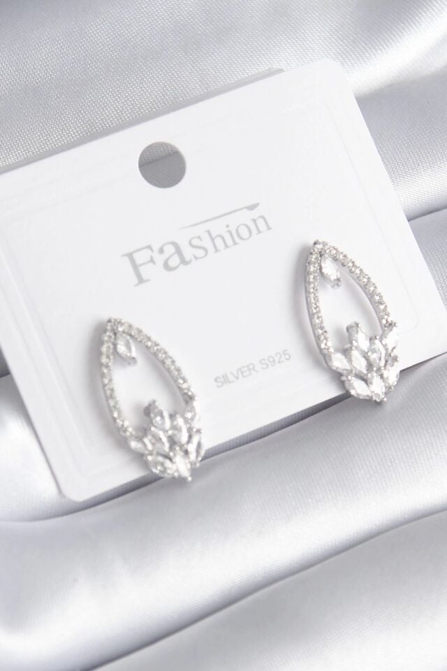 Mey İthalat® Pirinç Gümüş Renk Zirkon Taşlı Kadın Küpe