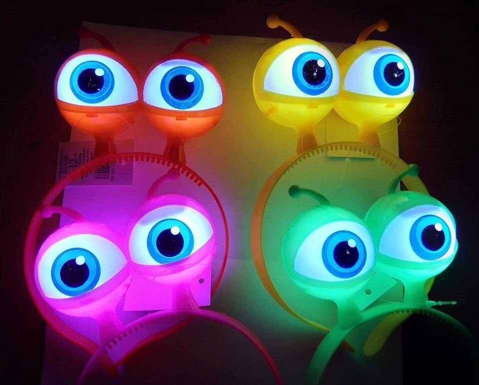 Mey İthalat® Rengarenk 3 Farklı Fonksiyonda Yanan Led Işıklı Uzaylı Göz Taç 1 Adet 18x12 cm